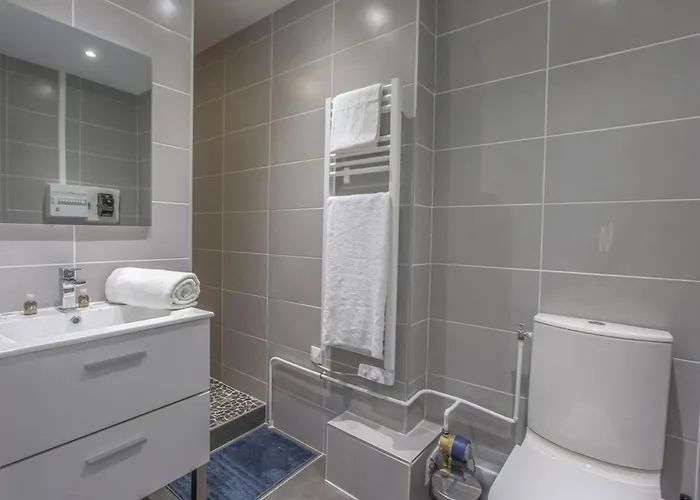 Apartman Modern With Garden Location *