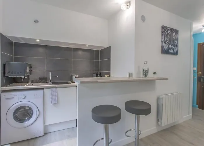 Modern With Garden Location Apartman *